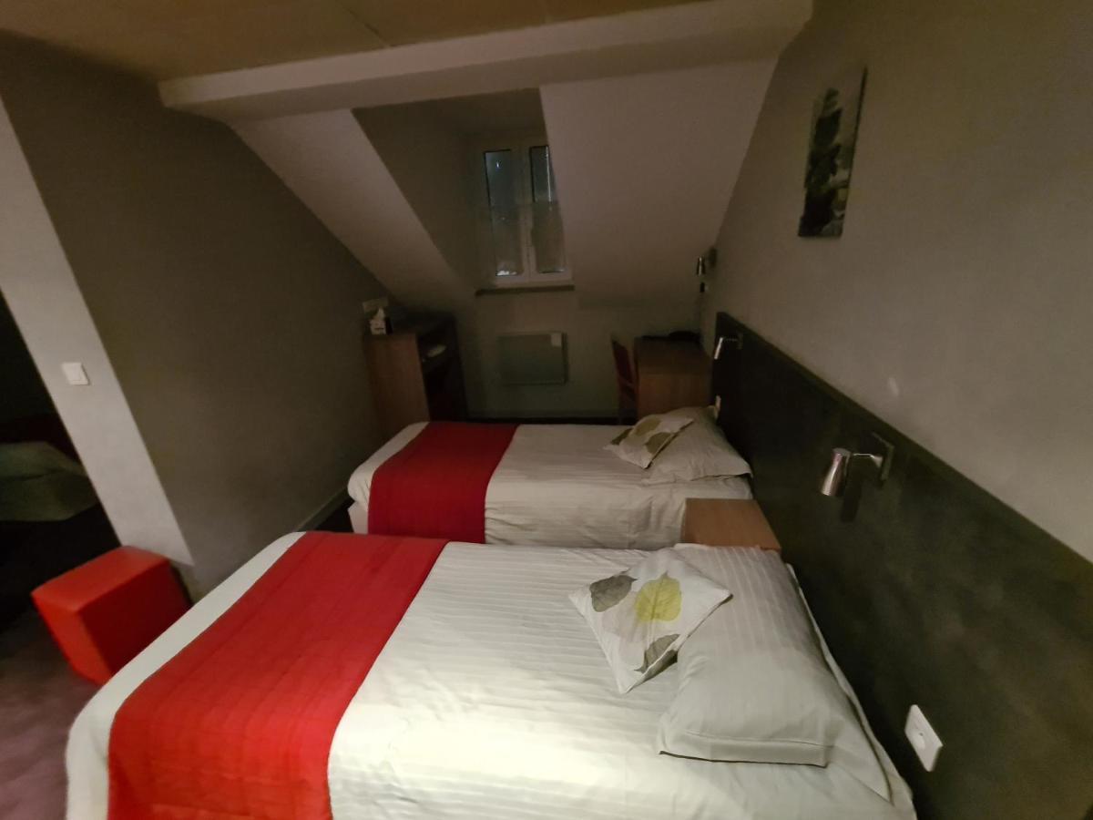 Hostellerie Du Cantal Murat  Bagian luar foto