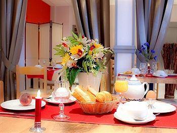 Hostellerie Du Cantal Murat  Bagian luar foto